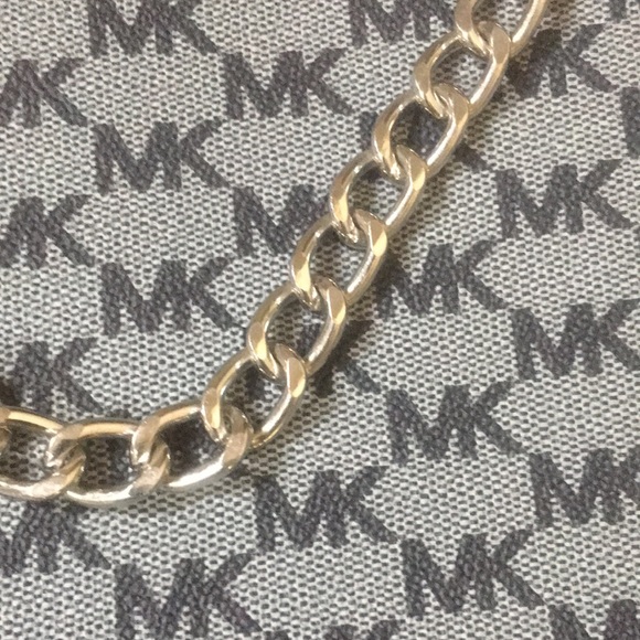 New! Michael Kors Signature Gray Logo Belt Purse With Silver Chain Pull - Picture 4 of 16